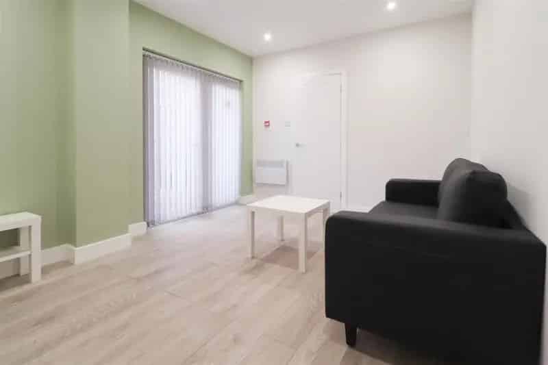 1 Bedroom Apartment to Rent - Modern and Stylish City Living