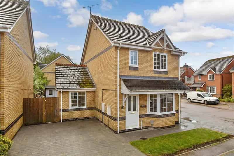 3 bedroom detached house for sale