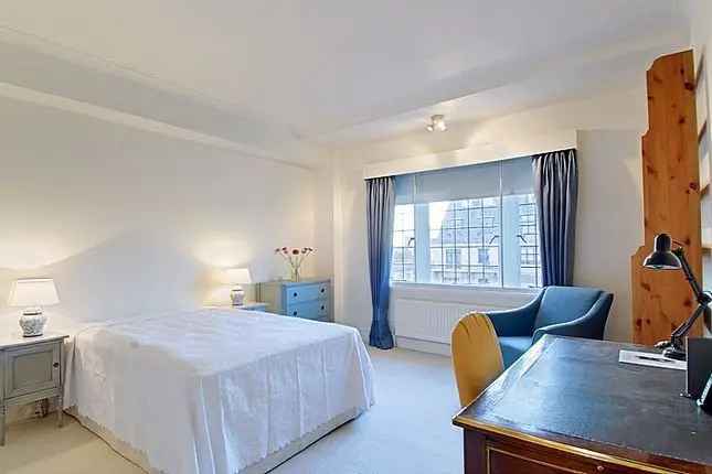 Flat to rent in Portland Place, Marylebone, London W1B