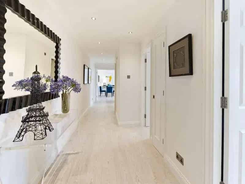2 Bed Flat for Sale in Kensington