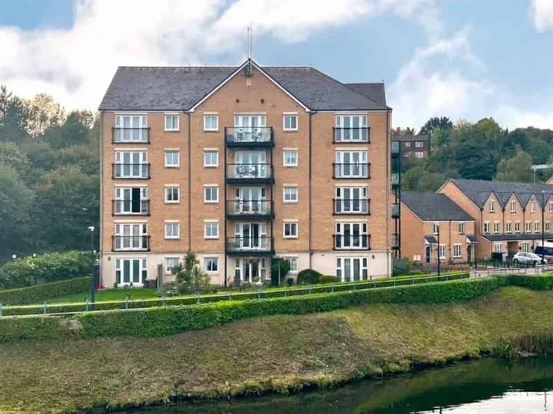 2 Bedroom Apartment to Rent