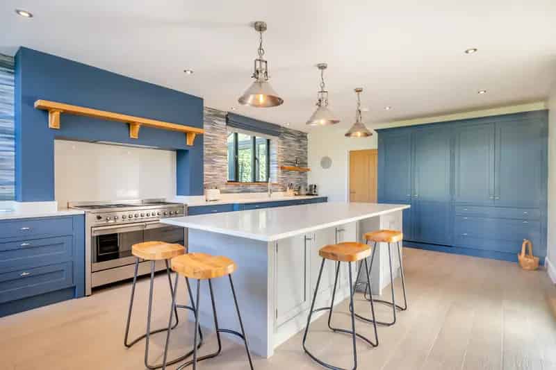 5 Bedroom Detached House Walgrave
