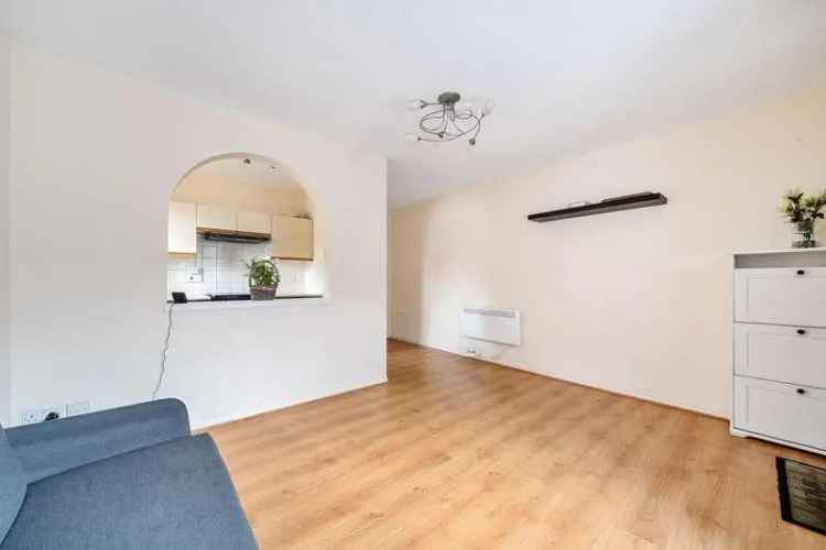 1 Bed Flat for Sale near Woking Station