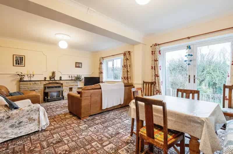 4 Bedroom Detached House for Sale Tingley West Yorkshire