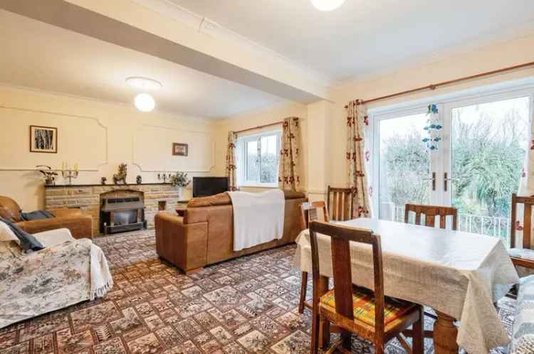 4 Bedroom Detached House for Sale Tingley West Yorkshire