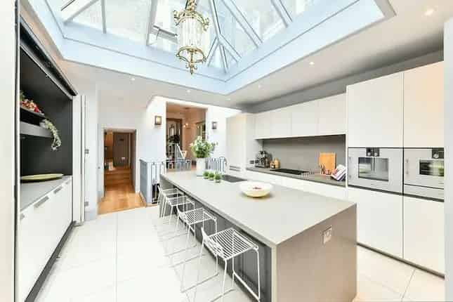 Spacious Family Home in Belgravia