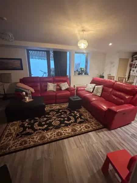 Spacious 2-Double Bedroom Basement Flat Near Highbury Islington N7