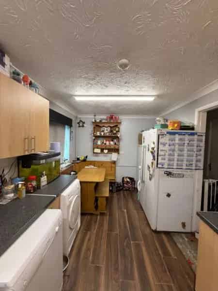 Large 4 Bed Semi Detached House or 3-4 Bed Home with Dining Room