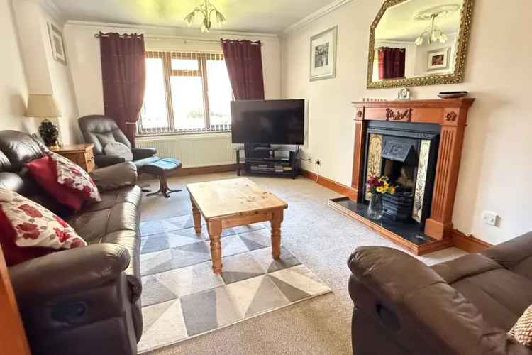4 Bed Family Home with Double Garage and Garden