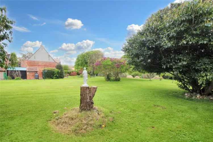 4 Bedroom Farmhouse with Holiday Let Business