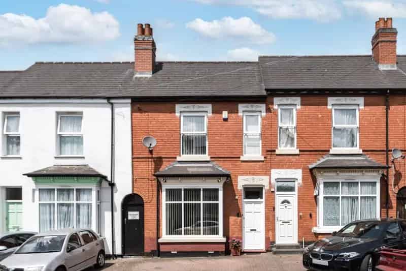 4 Bedroom Teraced House for Sale