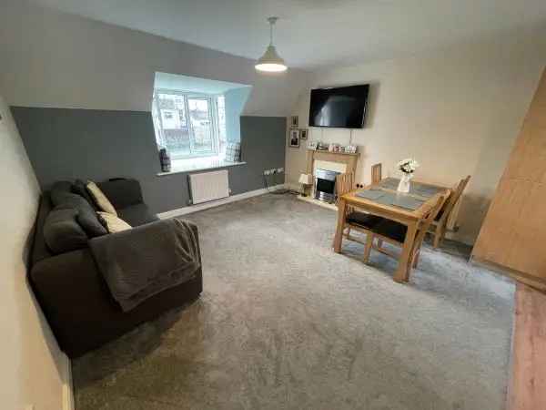 Flat For Rent in Cadbury Heath, England