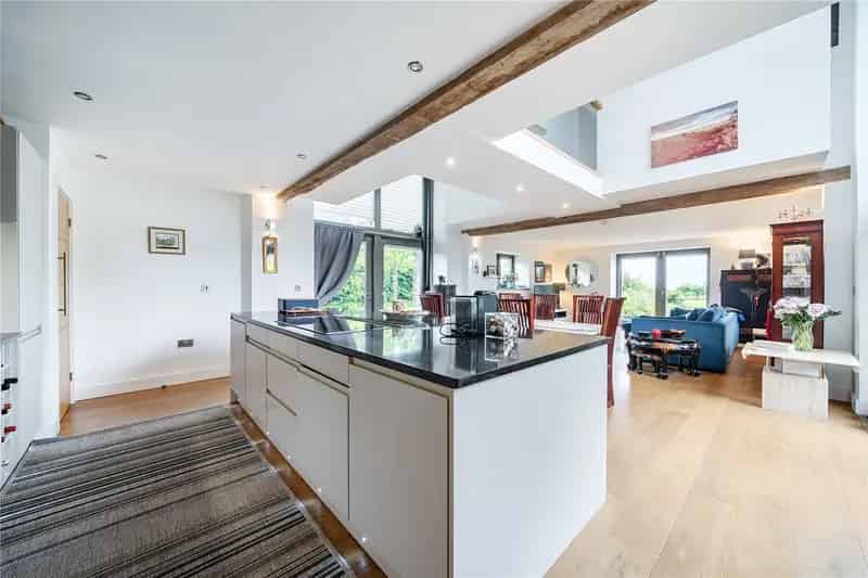 4 Bedroom Barn Conversion Near Brecon Beacons