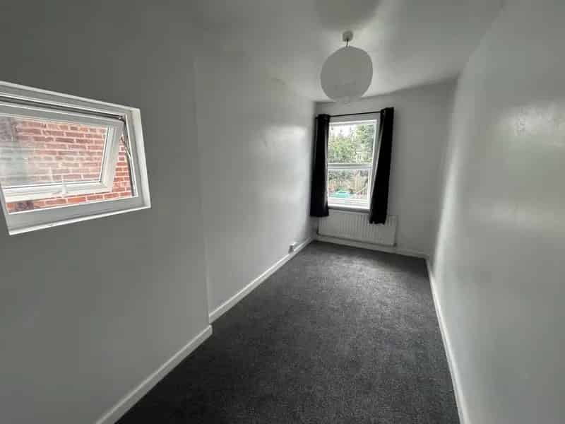 Three Bedroom Family Home Zero Deposit Available