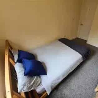 2 Bed 2 Bath Apartment Near Platt Fields Park Manchester