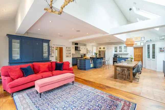 5 Bedroom Detached House Wimbledon Village SW19