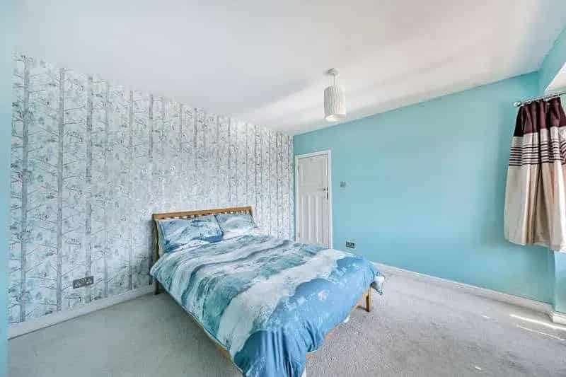 3 Bed Semi-Detached House for Sale