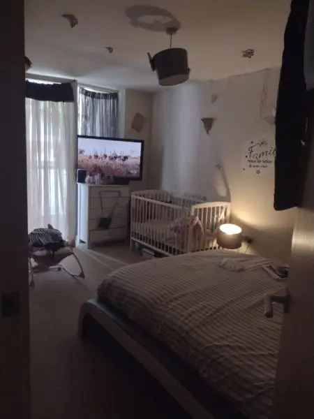 Flat For Rent in London, England