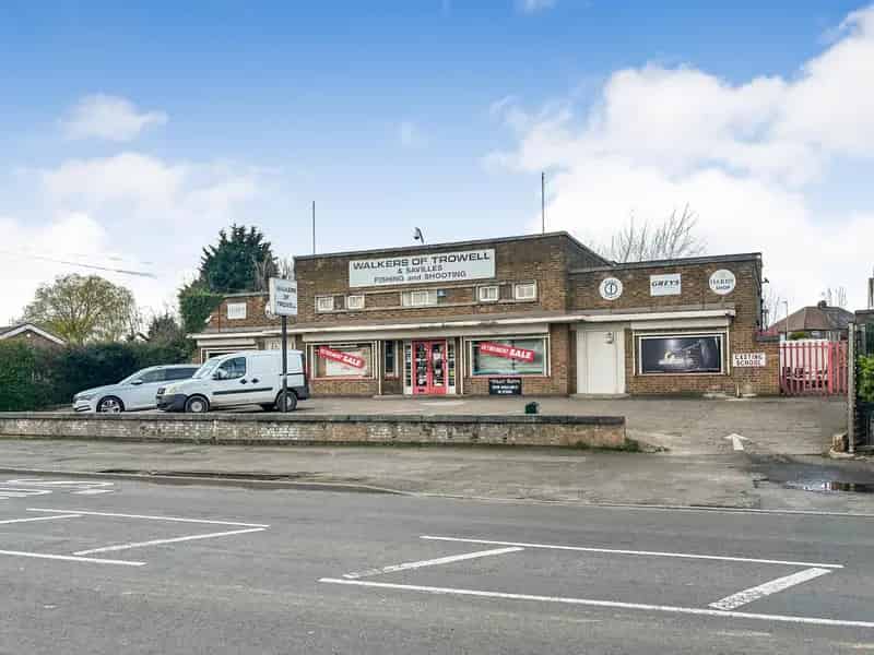 Retail Trade Counter Unit Trowell 3433 sq ft