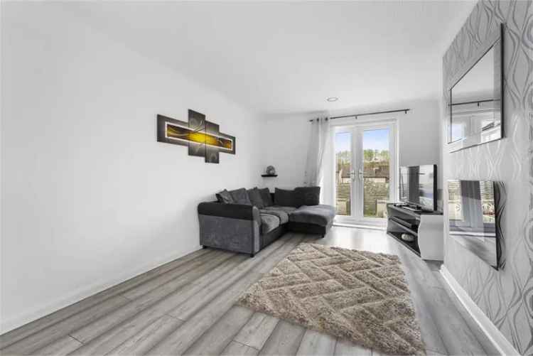 2 Bed End Terraced House with Garage - High Valleyfield