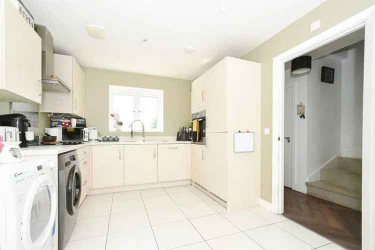 3 Bed House with En Suite and Garden Calne Wiltshire