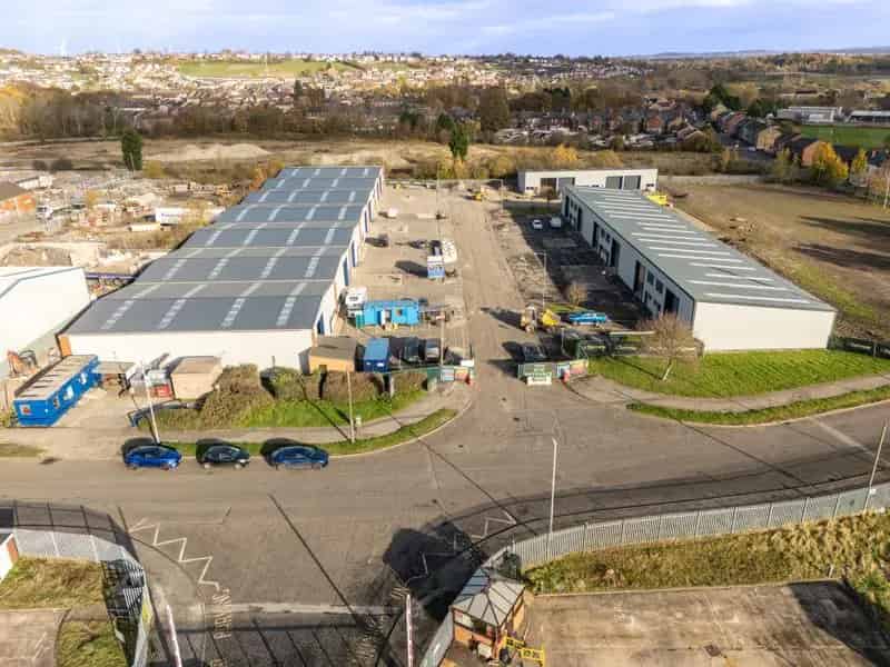 Secure Industrial Units with High Eaves and Ample Parking