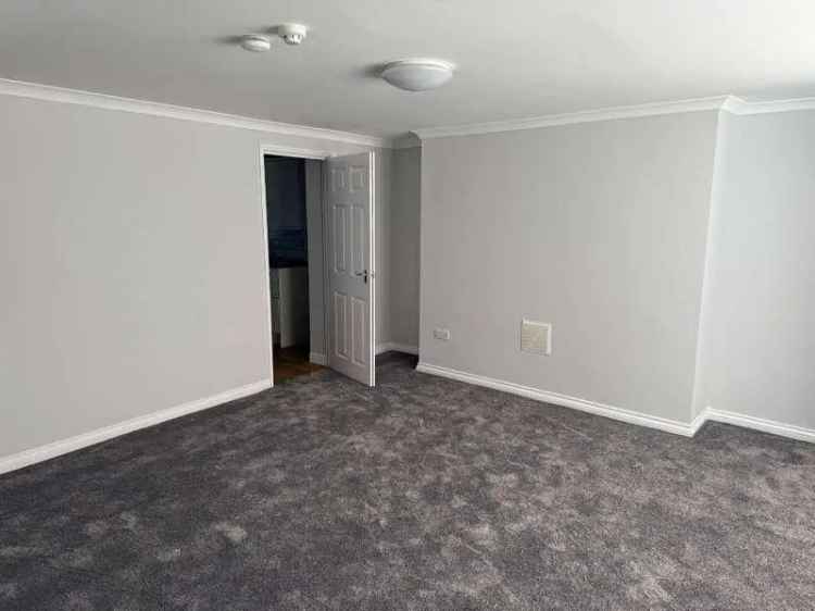 2 Bed Flat for Sale Near Seafront