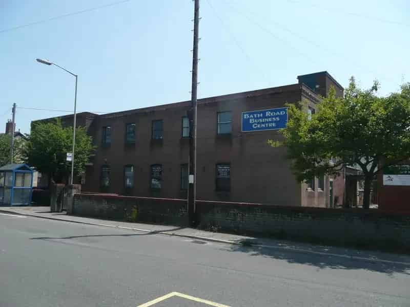 Office Workshops Storage Units Devizes 274-6631 SqFt