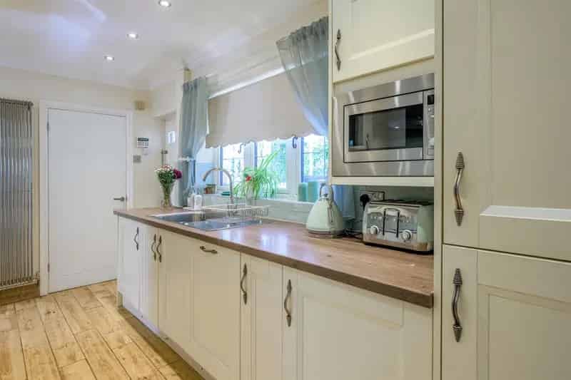 4 Bedroom Detached House For Sale Kingswinford