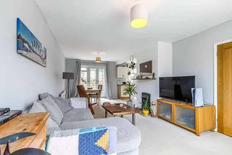 3 Bed House for Sale - Modern Semi-Detached Home with Garden and Garage