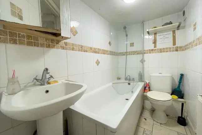 End terrace house for sale in Mayola Road, London E5