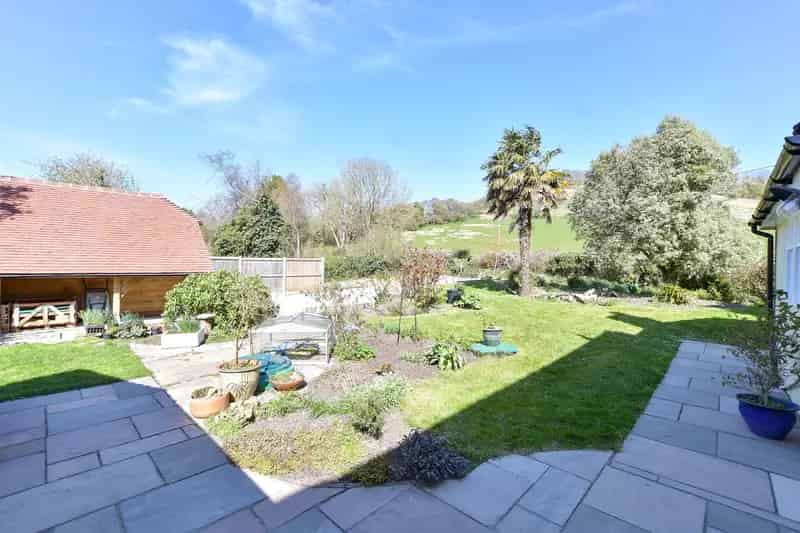 3 Bedroom Semi-Detached House for Sale in Postling