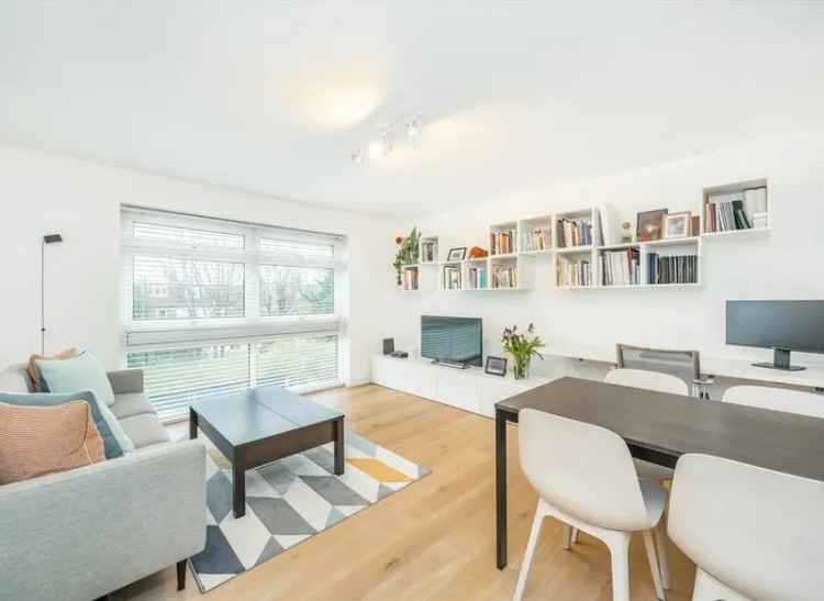 Wimbledon Town Apartment One Double Bedroom Garage Long Lease