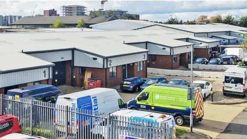 Modern Industrial Warehouse Unit with Office Space in Hayes