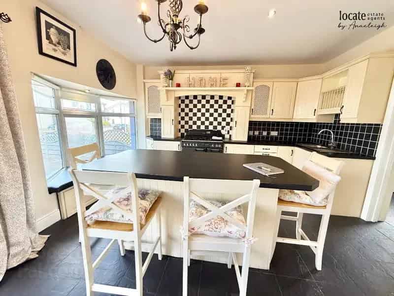 3 Bed Semi-Detached Bungalow Near Altnagelvin Hospital