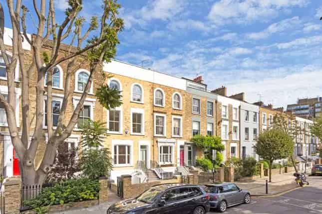 Spacious 4-Floor Terraced House Mildmay Road London