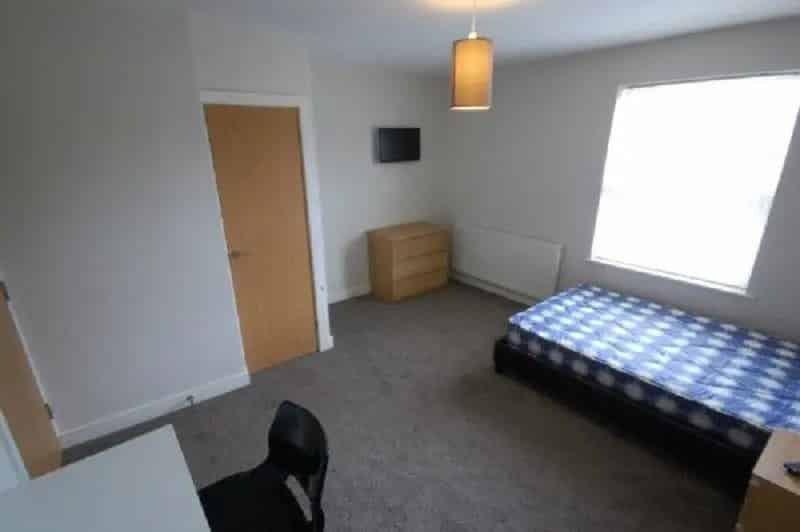 5 Bedroom Student House 2025 2026
