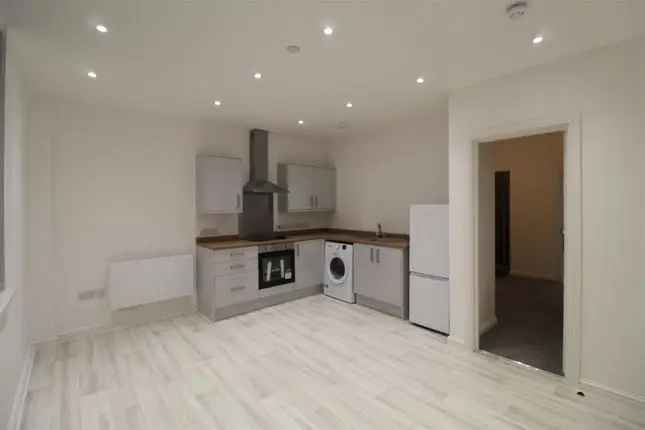 One Bedroom Flat to Rent in Cardiff CF24 Ref 18620565