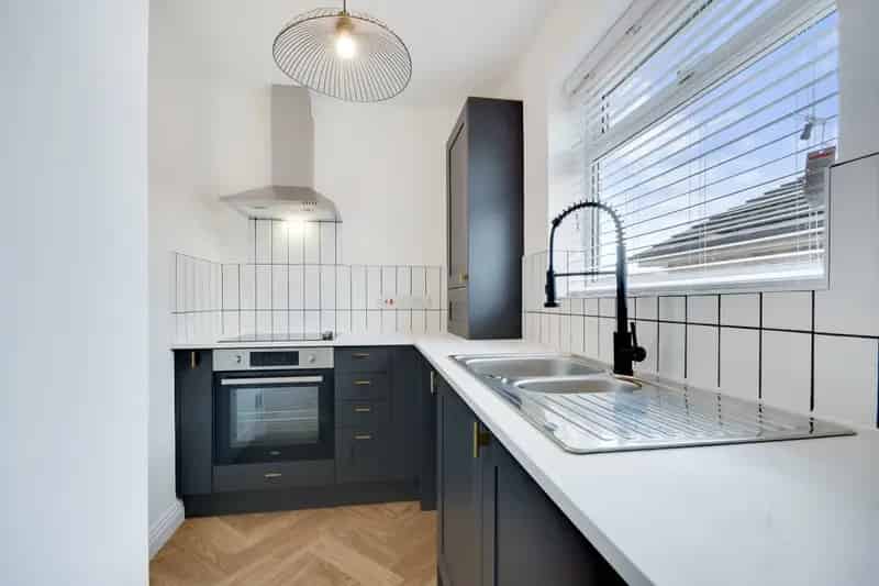 Four Bedroom Refurbished Apartment Chelmsford Near Anglia Ruskin University