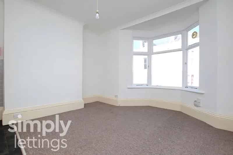 0 Bedroom Flat House to Rent Clifton Conservation Area