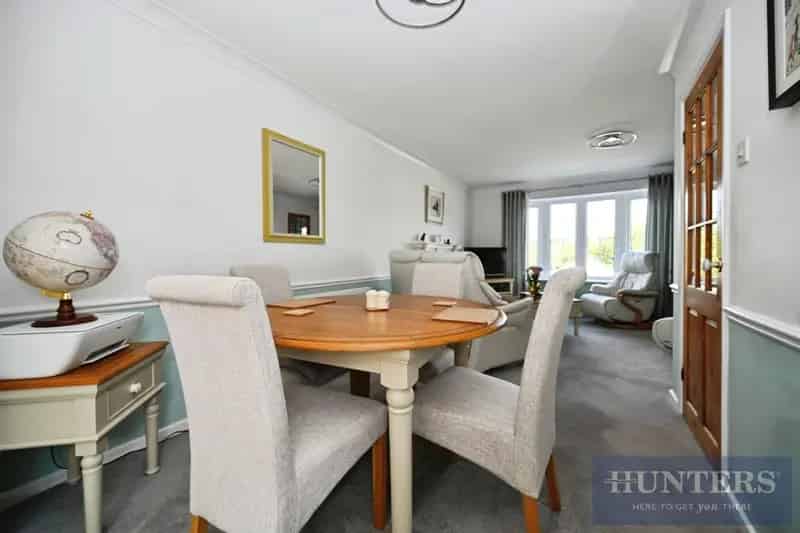 3 Bedroom House for Sale Greenacre Park Rawdon