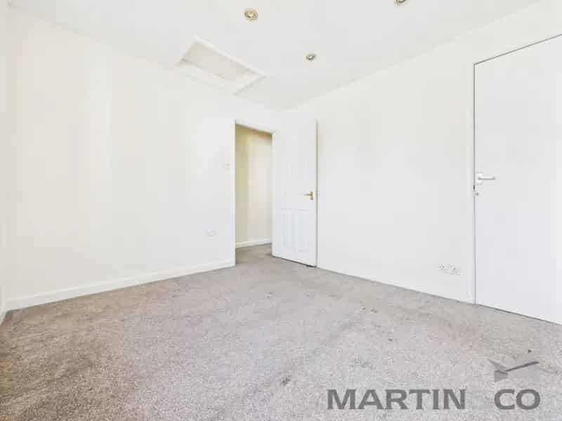 1 Bedroom Flat To Rent Available June 21 2025