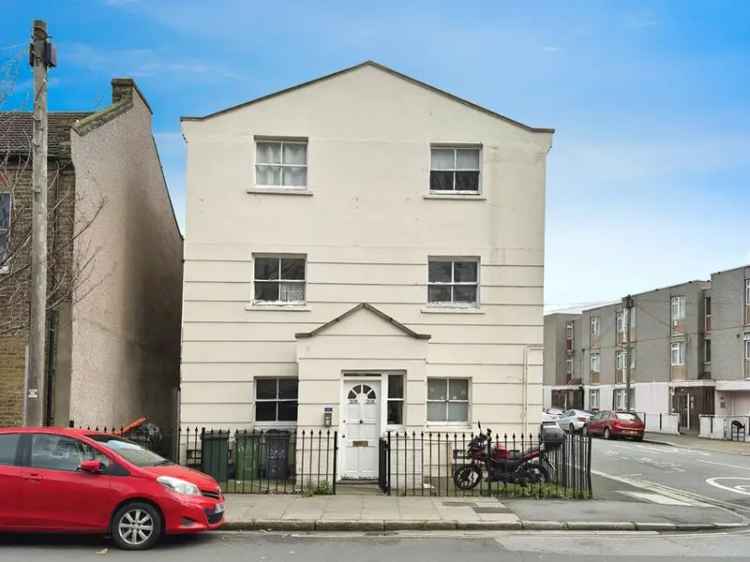 1 Bedroom Flat for Sale near Plaistow Station