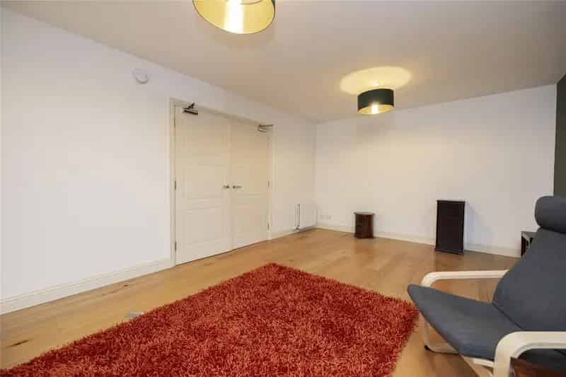 Ferryhill Executive Townhouse - 4/5 Bedrooms - Furnished