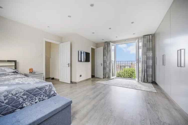 3 Bed House Near High Barnet Tube Station
