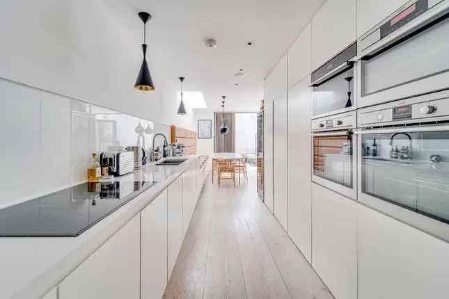 Terraced house for sale in Northchurch Road, De Beauvoir, London N1