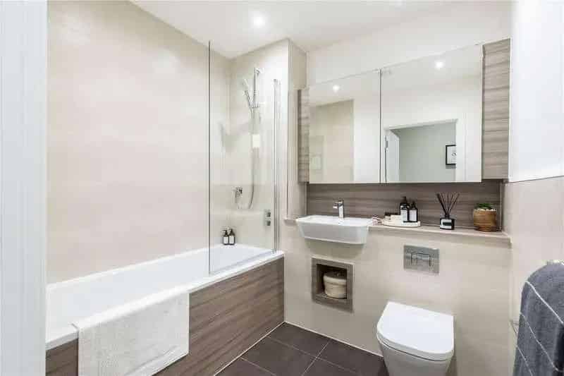 4 Bed House for Sale Acton Gardens New Modern Family Home