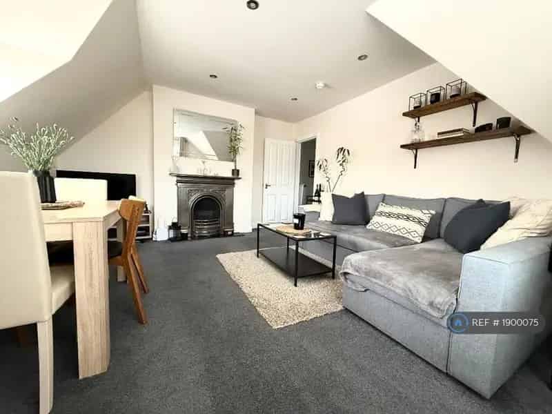 2 Bedroom 2 Bathroom Apartment Rottingdean