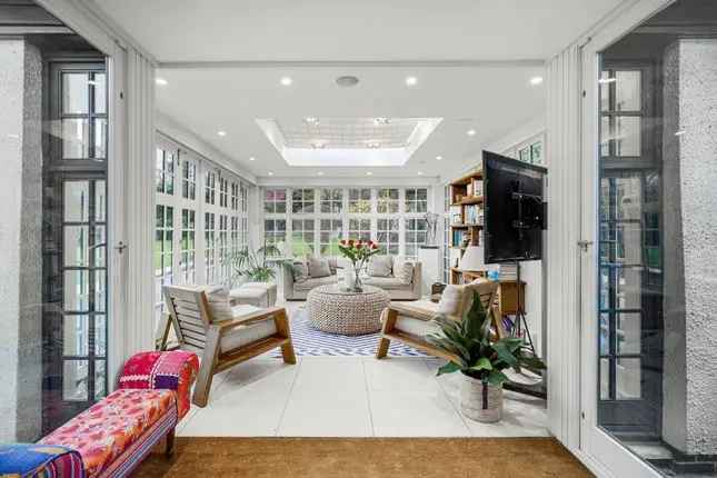 Town house for sale in The Bishops Avenue, Hampstead, London N2, United Kingdom