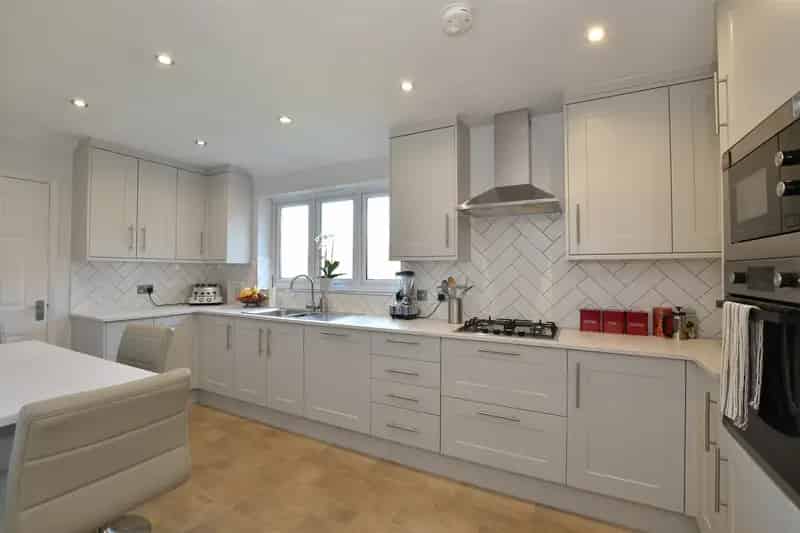 4 Bedroom Detached Bungalow For Sale